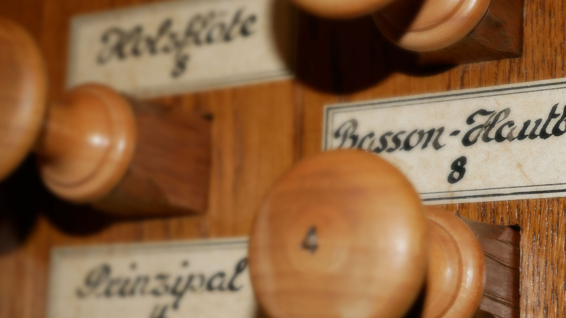 Registratur der Gaston-Kern Orgel